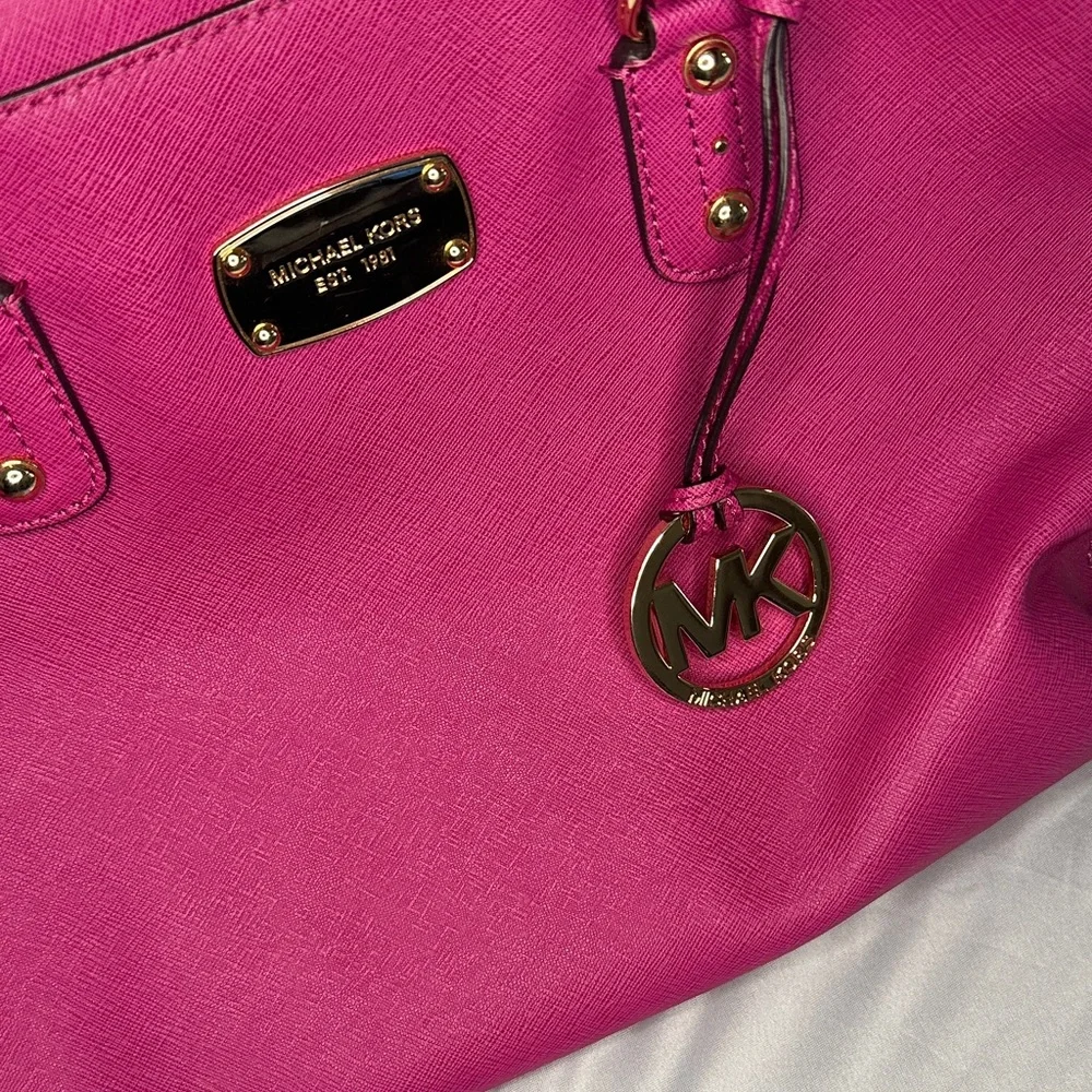 Michael Kors Jet Set Travel Dome Satchel - Raspberry Saffiano Leather - Picture 2 of 8